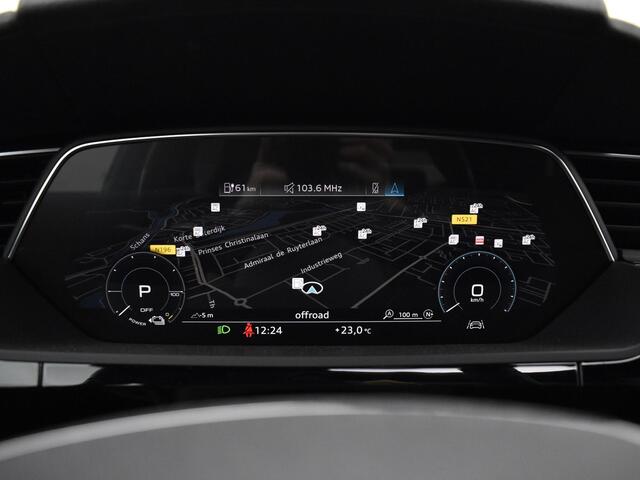 Audi e-tron 55 Quattro 360pk Advanced 95 kWh · Panoramadak · Luchtvering · Stoelverwarming · Drive Select · Elek. Achterklep · Afneembare Trekhaak · Lederen Bekleding · 21"Velgen ·