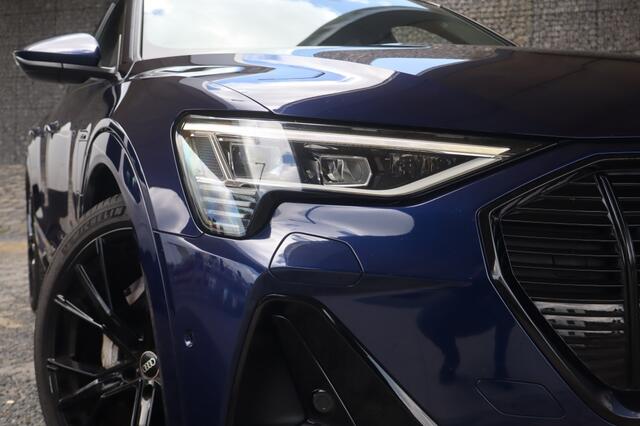 Audi e-tron 55 quattro S edit.95 I Geen Import I S Line I Trekhaak i Achteru