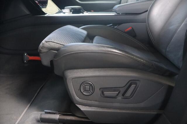 Audi e-tron 55 quattro S edit.95 I Geen Import I S Line I Trekhaak i Achteru