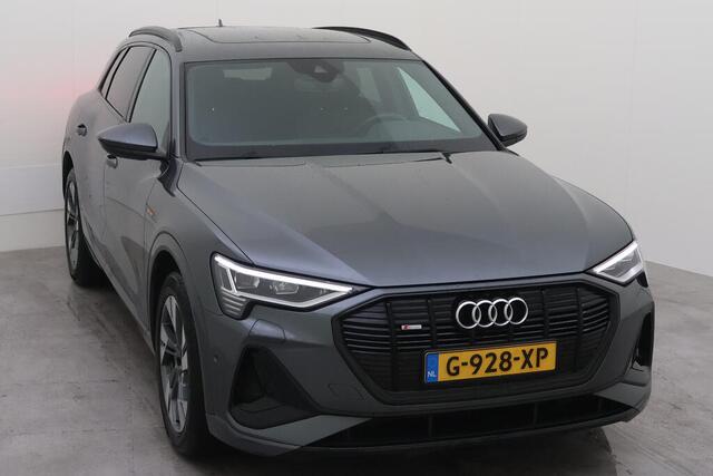 Audi e-tron e-tron 50 quattro Launch edition Black 71 kWh / Panorama dak / S-line / Elect. achterklep / 20 Inch / Alcantara / 12 Maanden Audi Select+