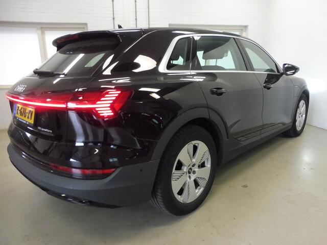 Audi e-tron 50 quattro edition 71 kWh Climatronic | Elec a klep | Navi | 1e eig | NL auto |Nw staat!