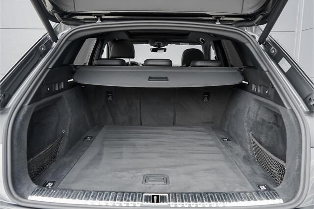 Audi e-tron 50 Quattro Launch Ed S-Line Black 71 kWh Pano ACC 21"