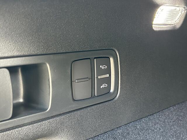 Audi e-tron Q6 Sportback S edition 83Kwh 185 kW / 252 PK