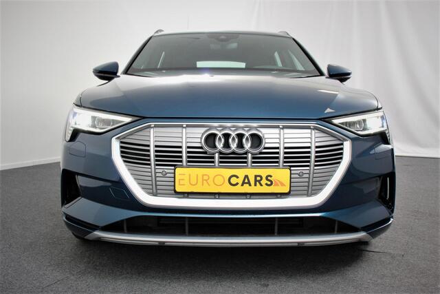 Audi e-tron e-tron 55 quattro 95 kWh Audi e-tron e-tron 55 quattro | Navigatie | Climate Control | Alacantara | Camera | Electrisch bedienbare achterklep | Led | Cruise Control Adaptive | Etc. 4%