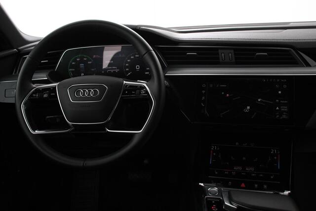 Audi e-tron e-tron 55 quattro 95 kWh Audi e-tron e-tron 55 quattro | Navigatie | Climate Control | Alacantara | Camera | Electrisch bedienbare achterklep | Led | Cruise Control Adaptive | Etc. 4%