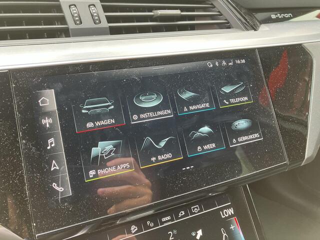 Audi e-tron S 507pk Quattro 95 kWh · Panoramadak · Luchtvering · Camera · Trekhaak · Elek. Achterklep · Apple/Android Car Play · Navi · 23'' Inch ·