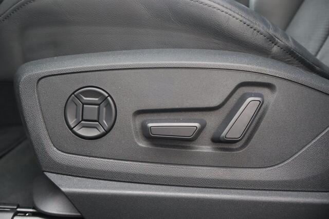 Audi e-tron 55 quattro S edition 95 kWh NL-Auto!! Panoramadak I Apple Car-play