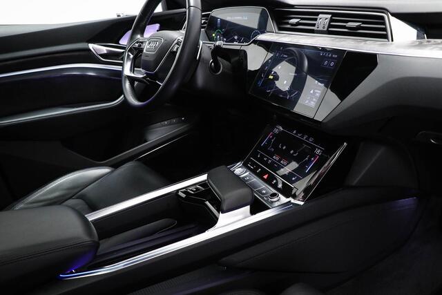 Audi e-tron e-tron 55 quattro 95 kWh | PANOAMADAK | MATRIX LED | HEAD UP | 360 CAMERA | TREKHAAK AFNEEMBAAR