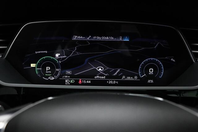 Audi e-tron e-tron 55 quattro 95 kWh | PANOAMADAK | MATRIX LED | HEAD UP | 360 CAMERA | TREKHAAK AFNEEMBAAR