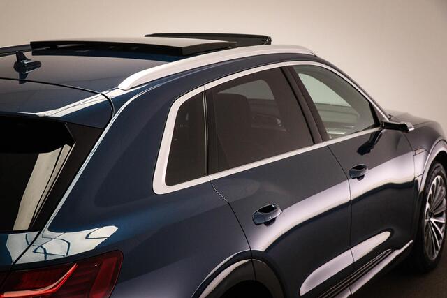 Audi e-tron e-tron 55 quattro 95 kWh | PANOAMADAK | MATRIX LED | HEAD UP | 360 CAMERA | TREKHAAK AFNEEMBAAR