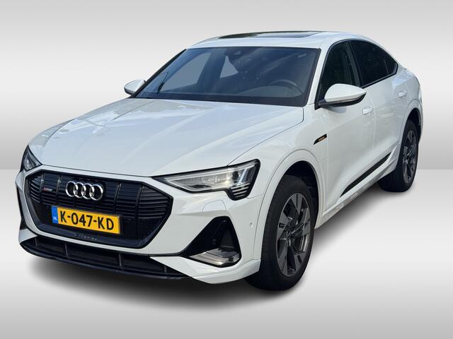 Audi e-tron Sportback 50 quattro S edition 71 kWh / Panoramadak / Camera / Luchtvering / 20'' / Leder&Alcantara / DAB / ACC / Navigatie / Stoelverwarming