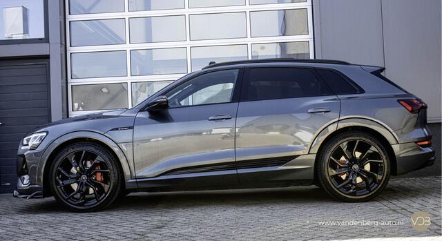 Audi e-tron 50 Quattro 3x S-Line 22inch Pano Black Edition Origineel NL