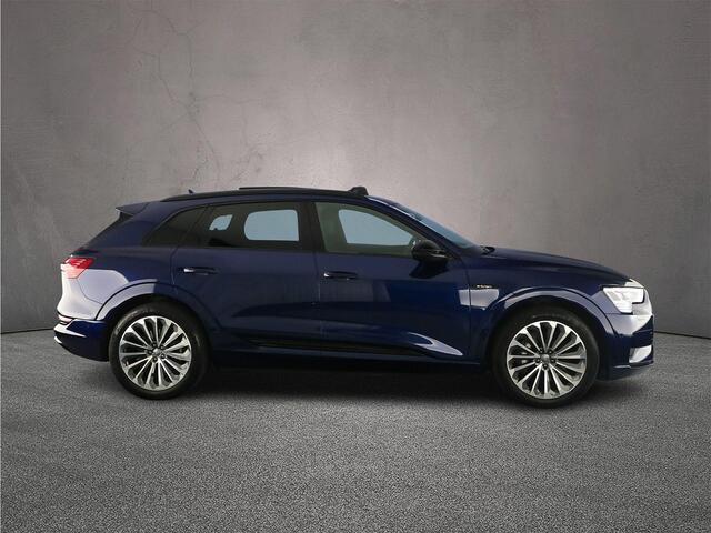 Audi e-tron e-tron 50 quattro Launch edition Vorsprung 71 kWh | Trekhaak | Pano | Matrix-Led | Memory | Tour | Headup | B&O 3D | Optiek zwart |