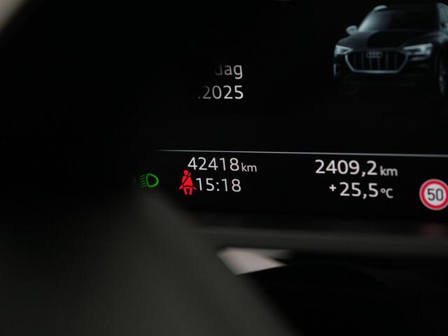 Audi e-tron Sportback 55 quattro S edition 95 kWh 408 pk / S-Line | Panoramadak | Trekhaak | Nachtzicht | Rondomzicht camera | Bang & Olufsen | Head-up display