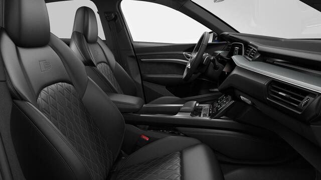 Audi e-tron Sportback 55 quattro S edition 95 kWh 408pk | SoH 91% | Panoramadak | Trekhaak | Diamond Stitching Lederen | Stoelverstelling met geheugen | Head up Display