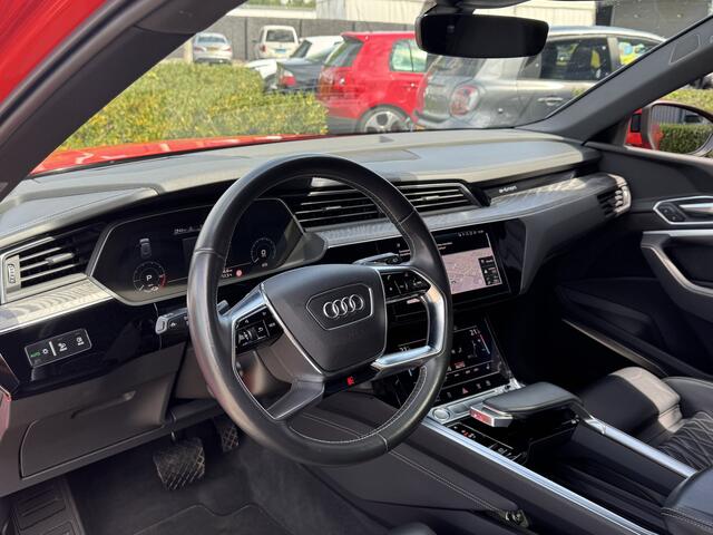 Audi e-tron e-tron 55 quattro advanced Pro Line Plus. S-Line 95 kWh Full options Unieke uitvoering volledig dealer onderhouden!!