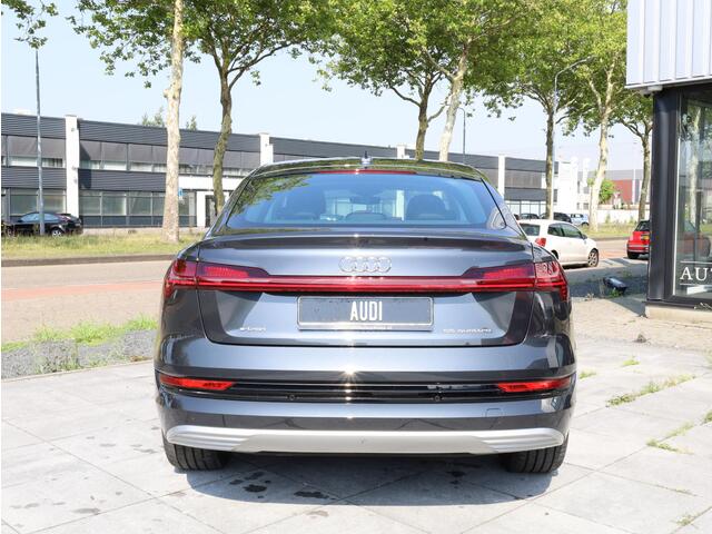 Audi e-tron Sportback 55 quattro 95 kWh 300KW | Virtual cockpit | Stoelverwarming | CCS | LED | DAB | 21"Inch |