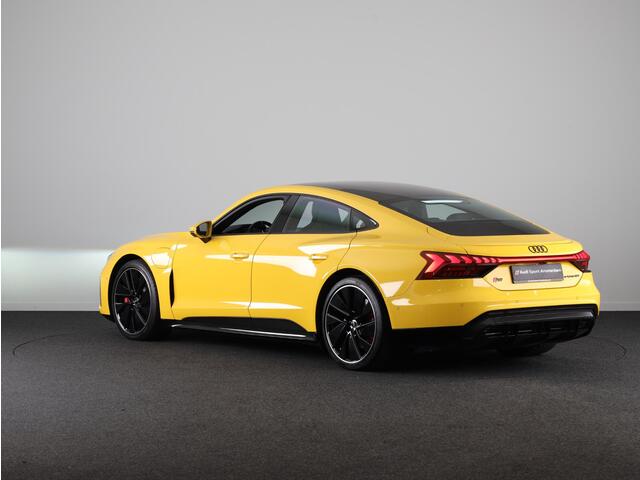 Audi e-tron GT RS 93 kWh 600pk | Matrix Laser Led | Optiekpakket Carbon | Stoelventilage/massage | Vierwielbesturing