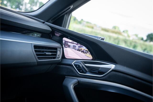 Audi e-tron 55 quattro Advanced Pro Line Plus 95 kWh ** Panodak ** B&O ** 21"