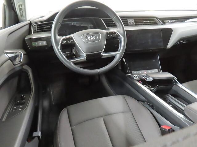 Audi e-tron 55 quattro edition 95 kWh 408 PK Trekhaak | Luchtvering | LED | LMV 21" | NL auto | 1e eig.
