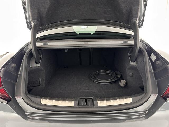 Audi e-tron GT 93 kWh Quattro [ 3-Fase ] (INCL-BTW) *PANO | FULL-LED | LUXURY-LEATHER | AUDI-SOUNDSYSTEM | DIGI-COCKPIT | NAVI-FULLMAP | HEATED-SPORTSEATS | TOP-VIEW | DAB | KEYLESS | LANE-ASSIST | SHIFT-PADDLES | PRIVACY-GLASS | 20