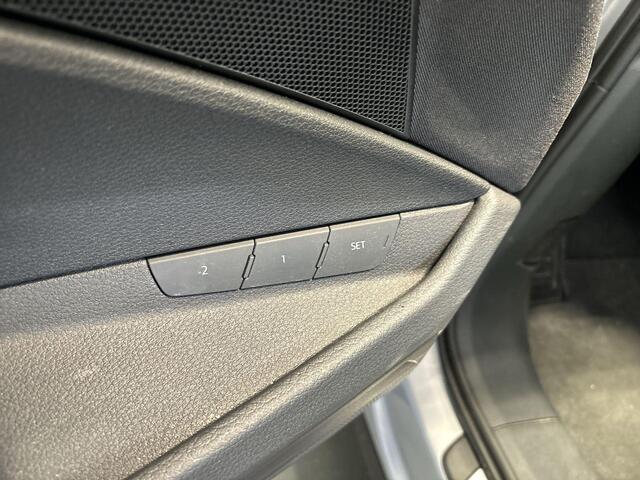 Audi e-tron 55 quattro 408pk Advanced edition 95 kWh · Navigatie · Luchtvering · Elek. Voorstoelen · Stoelverwarming · Cruise Control · Elek. Achterklep · 20'' Inch ·