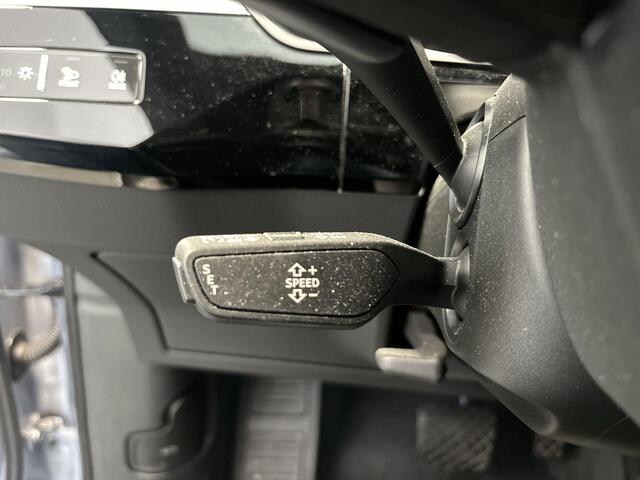 Audi e-tron 55 quattro 408pk Advanced edition 95 kWh · Navigatie · Luchtvering · Elek. Voorstoelen · Stoelverwarming · Cruise Control · Elek. Achterklep · 20'' Inch ·
