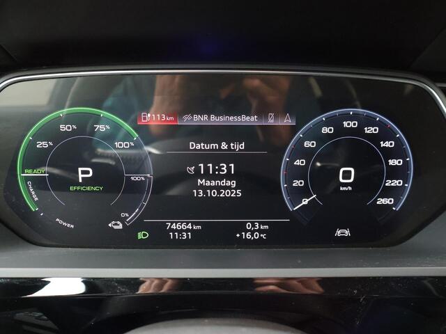 Audi e-tron 50 quattro Business edition 71 kWh | 313 PK | SoH 100% | Adaptive cruise control | Navigatiesysteem | Elek. achterklep |