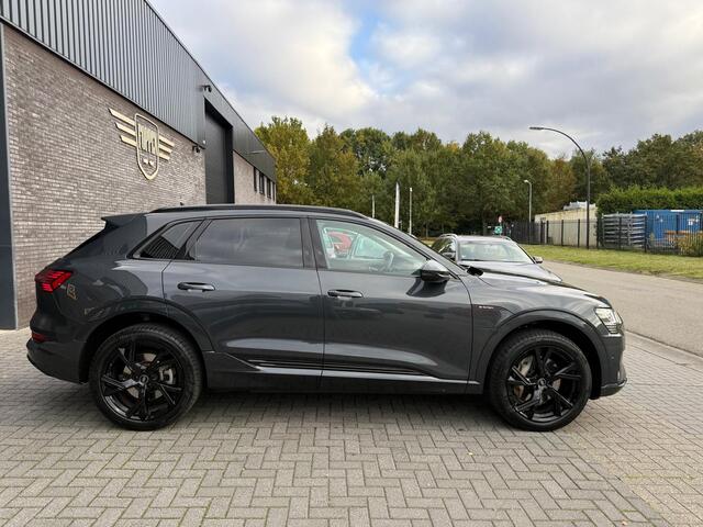 Audi e-tron e-tron 50 quattro Launch edition 71 kWh | 1E EIGENAAR | 12MND GARANTIE | LEDER | LED | CARPLAY | LUCHTVERING | NL-AUTO |
