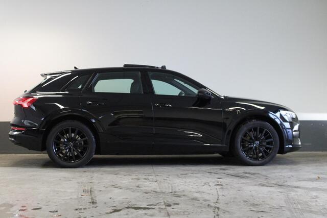 Audi e-tron e-tron 55 Quattro 95 kWh S-line - Panoramadak - LED