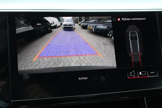 Audi e-tron e-tron 55 quattro | Navigatie | Climate Control | Alcantara | Camera | Electrisch bedienbare achterklep | Led | Cruise Control Adaptive |
