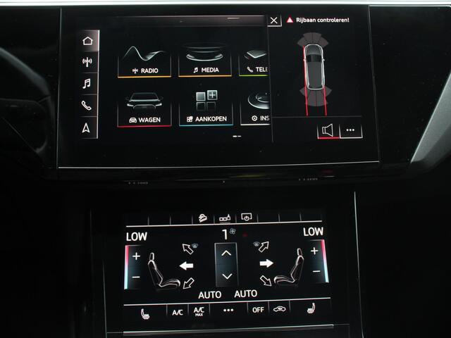 Audi e-tron e-tron 55 quattro | Leder | Navigatie | Trekhaak | Led koplampen | Tour pakket | Virtual cockpit | Cruise control adaptief