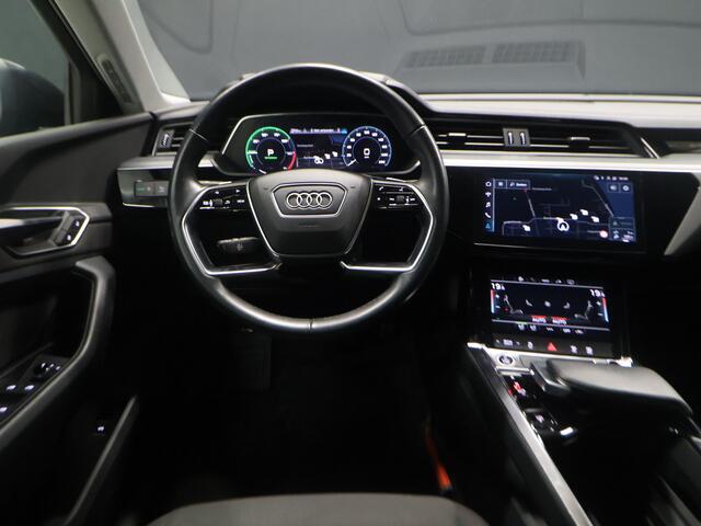 Audi e-tron 55 quattro edition Sport 95 kWh [TREKHAAK AFNEEMBAAR, CAMERA, PDC V+A, LEDVERLICHTING, CRUISE CONTROL, BLUETOOTH, ELEKTRISCHE ACHTERKLEP, CLIMATE CONTROL, NIEUWSTAAT]