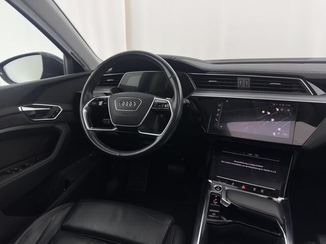 Audi e-tron 55 quattro Business edition Plus 95 kWh [ 3-Fase ] (INCL-BTW) *PANO | LUXURY-LEATHER | ADAPTIVE-CRUISE | FULL-LED | DIGI-COCKPIT | KEYLESS | MEMORY-PACK | CAMERA | NAVI-FULLMAP | SHIFT-PADDLES | DAB+ | COMFORT-SEATS | 20''ALU*