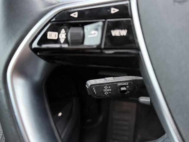 Audi e-tron 50 quattro Launch edition Black 71 kWh | Cruise control adaptief | S Line exterieur | Voorstoelen verwarmd