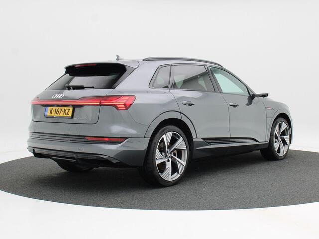 Audi e-tron 55 quattro S-Line 95 kWh 408 Pk | Panoramadak | Adaptive Cruise | Keyless | Camera | Stoelverwarming | Carplay | Navigatie | Head Up | 22 inch | 87.298 Km!!