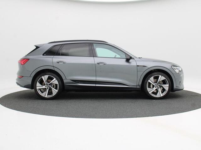Audi e-tron 55 quattro S-Line 95 kWh 408 Pk | Panoramadak | Adaptive Cruise | Keyless | Camera | Stoelverwarming | Carplay | Navigatie | Head Up | 22 inch | 87.298 Km!!