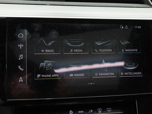Audi e-tron 55 quattro S-Line 95 kWh 408 Pk | Panoramadak | Adaptive Cruise | Keyless | Camera | Stoelverwarming | Carplay | Navigatie | Head Up | 22 inch | 87.298 Km!!