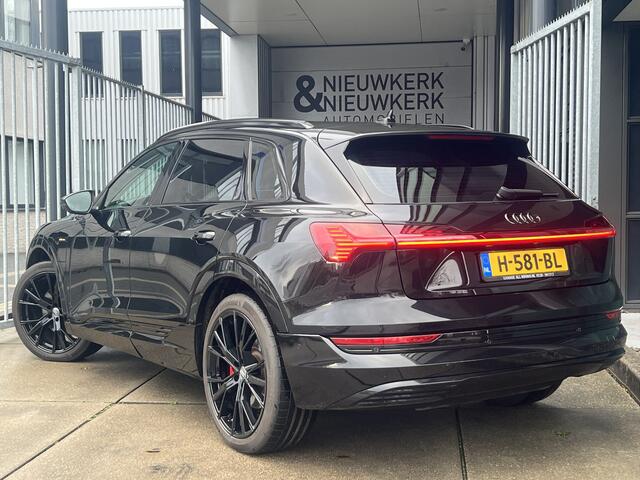 Audi e-tron e-tron 50 quattro Launch edition plus 71 kWh | SCHUIF/KANTELDAK | LEDER | LMV 22" | CARPLAY | ELKTR. MEMORY STOELEN | NAVI | STOELVERWARMING | ADAPTIVE CRUISE CONTROL | PDC V+A | CLIMATE CONTROL | KEYLESS | LED | BLUETOOTH