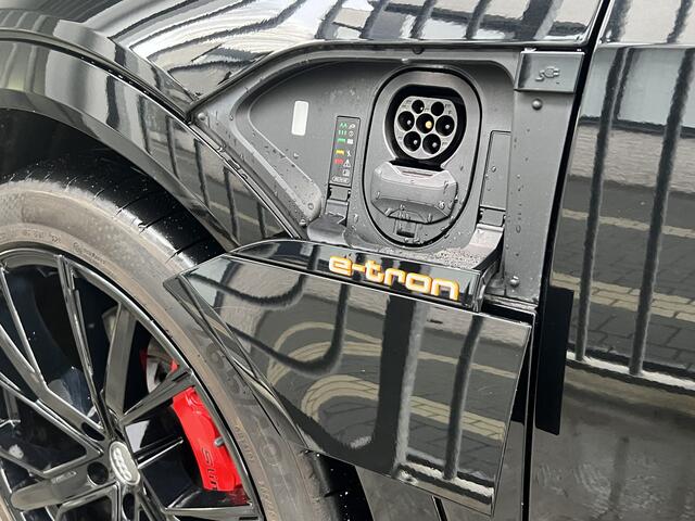 Audi e-tron e-tron 50 quattro Launch edition plus 71 kWh | SCHUIF/KANTELDAK | LEDER | LMV 22" | CARPLAY | ELKTR. MEMORY STOELEN | NAVI | STOELVERWARMING | ADAPTIVE CRUISE CONTROL | PDC V+A | CLIMATE CONTROL | KEYLESS | LED | BLUETOOTH