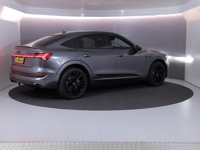 Audi e-tron Sportback 55 quattro S edition 95 kWh 409 pk | Navigatie | Panoramadak | Trekhaak (afneembaar) | Parkeersensoren | Achteruitrijcamera | Lichtmetalen velgen 21" | B&O Soundsystem | S-Line |