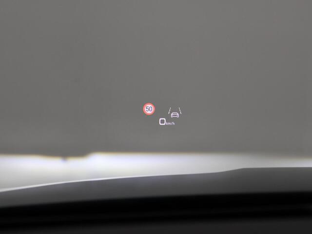 Audi e-tron 55 QUATTRO 95 kWh + TREKHAAK | NACHTZICHT | LUCHTVERING | HEAD-UP | ADAPTIVE CRUISE CONTROL