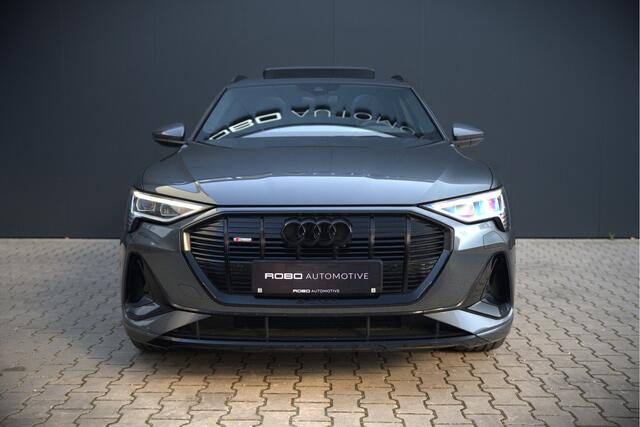 Audi e-tron 50 quattro S edition 71 kWh | S Line | Black Edition | Panoramadak | Memory Seats | Camera | Luchtvering | Adaptive Cruise Control | Keyless | Matrix LED | Leder | Stoelverwarming | NAP | BTW
