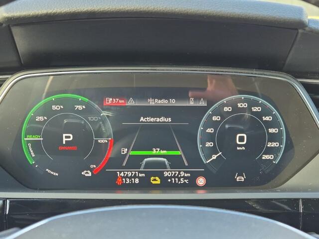 Audi e-tron Sportback 55 quattro edition 95 kWh | Trekhaak | Camera | 23 Inch |