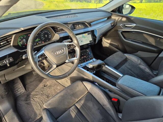 Audi e-tron Sportback 55 quattro edition 95 kWh | Trekhaak | Camera | 23 Inch |
