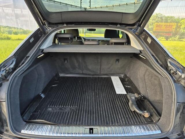 Audi e-tron Sportback 55 quattro edition 95 kWh | Trekhaak | Camera | 23 Inch |