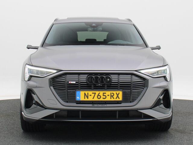 Audi e-tron Sportback 55 quattro 408 Pk 95 kWh | Virtual Mirrors | Nachtzicht | Panoramadak | Luchtvering | Head-Up | 360° Camera | Stoelverwarming | 22 Inch | 85.792 Km