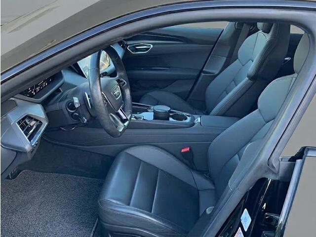 Audi e-tron GT 93 kWh 476pk | Panoramadak | Adaptieve cruise controle | Verwarmbare voorstoelen| 20 inch lichtmetalen velgen