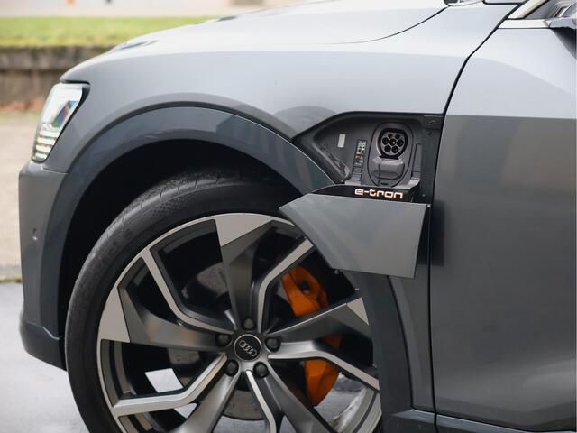 Audi e-tron Sportback 55 quattro Business edition 95 kWh | Luchtvering | Matrix | Virtual Mirrors | HUD | S-line | ACC |