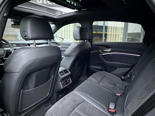 Audi e-tron Sportback Quattro Black Edition/ Pano/ Sfeerverl./ B&O Audi E-tron sportback 50 Quattro Black Edition/ Pano/ Sfeerverl./ B&O